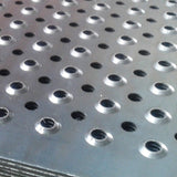 Chapa perforada abocardada R8 Chapa perforada abocardada R8