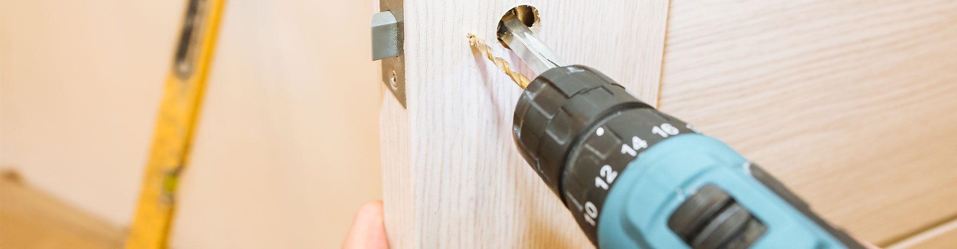 Errores más frecuentes al instalar una puerta acorazada y cómo evitarlos